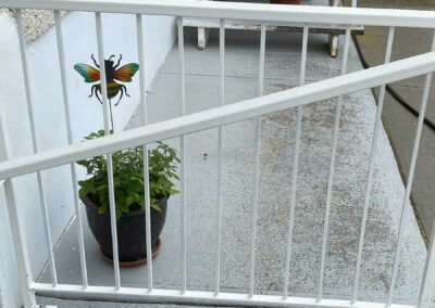 MLP-Welding-white-fence